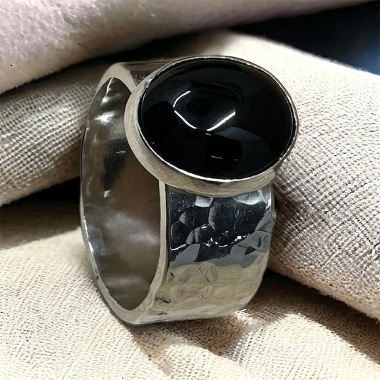 Argentium Silver 940 Ring with a Black Obsidian setting. Size 7