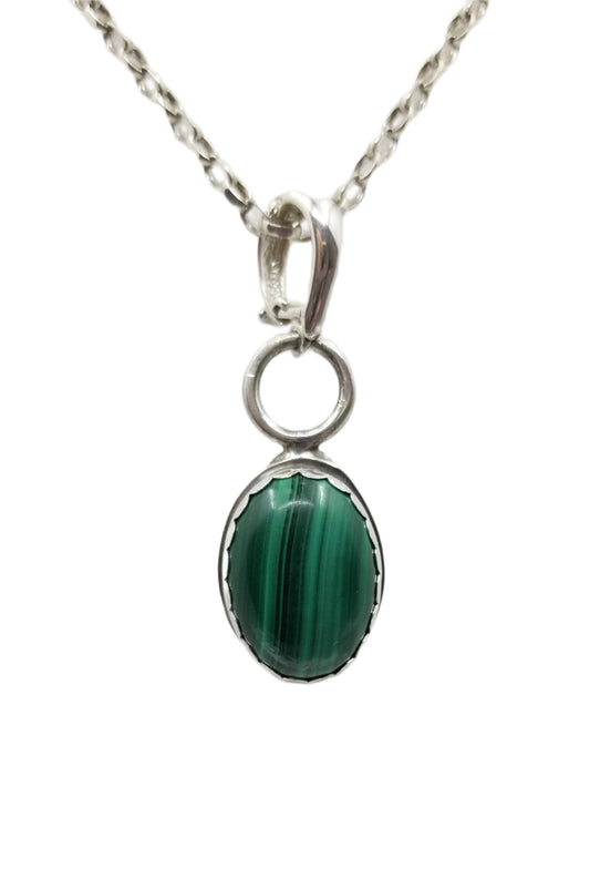 Argentium Silver Necklace: Natural Elegance with Malachite